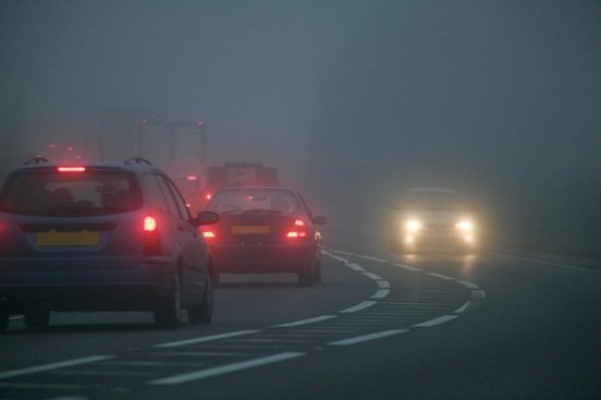 Kỹ năng lái xe đường sương mù cực kỳ an toàn dành cho tài mới 7
